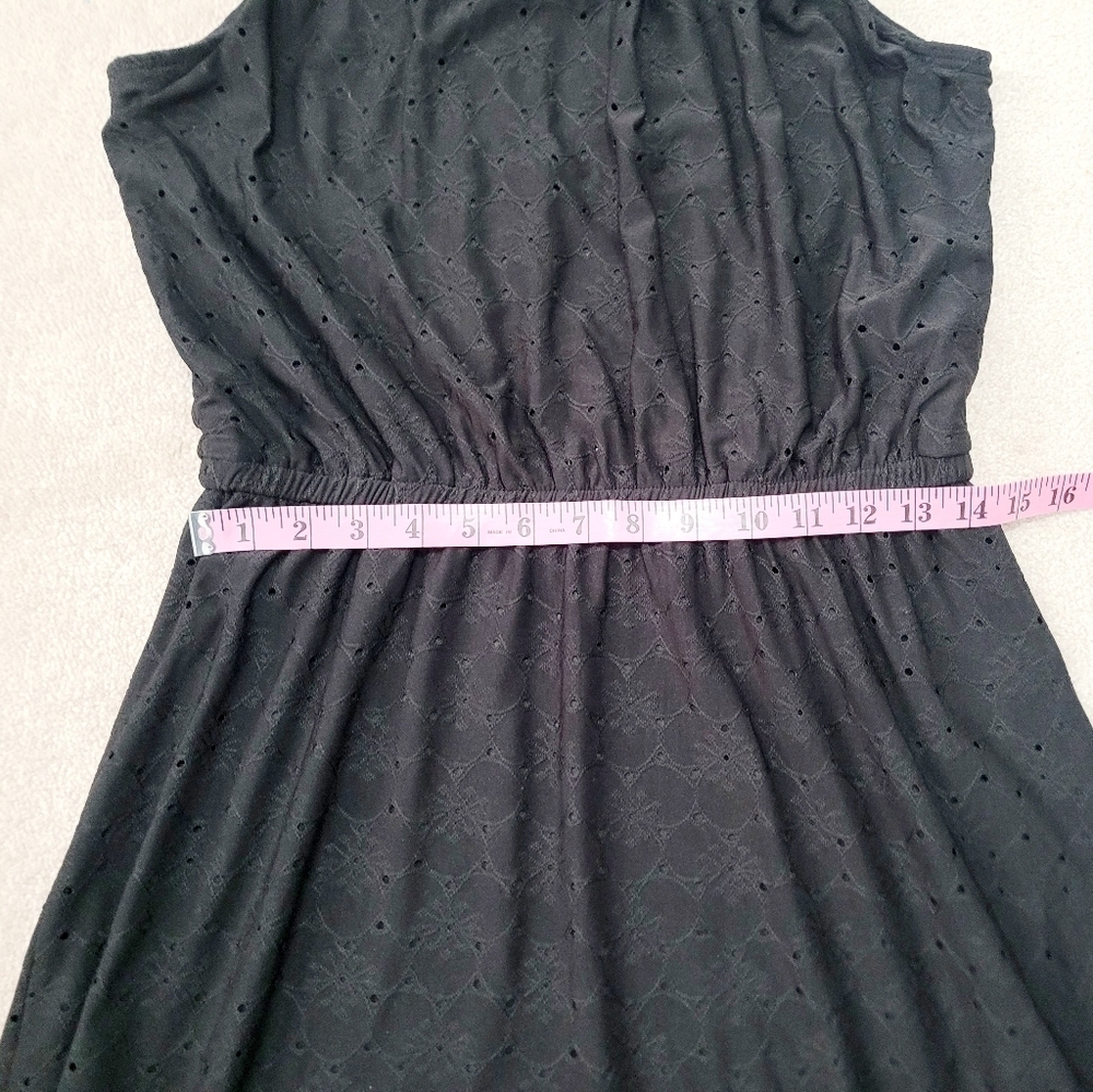 London Times Women's Black Eyelet Halter Dress Size 10 Lined Keyhole Back - Picture 9 of 11